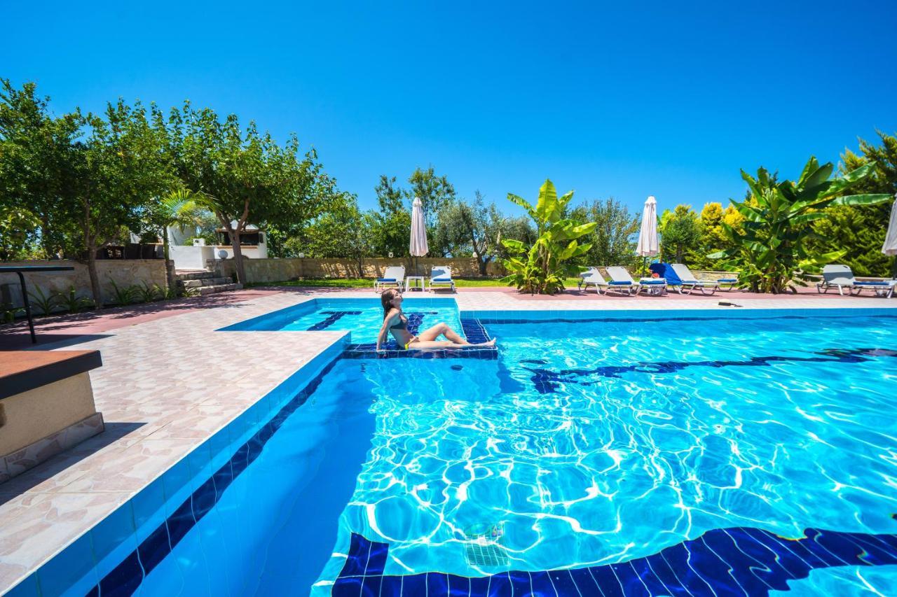 Villas Louloudaki Loutra Exterior foto